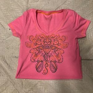 Pink short sleeve tee. Embellished design